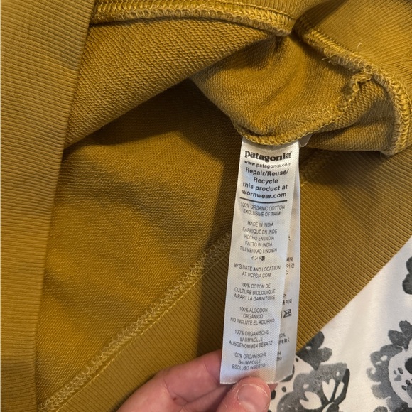 Patagonia Men’s ’73 Skyline Organic Crew Sweatshirt Yellow Gold XS - Picture 5 of 7